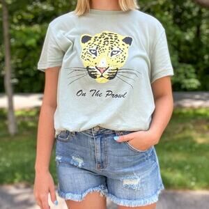 Wildfox On the Prowl Graphic Keke Tee size Small NWT